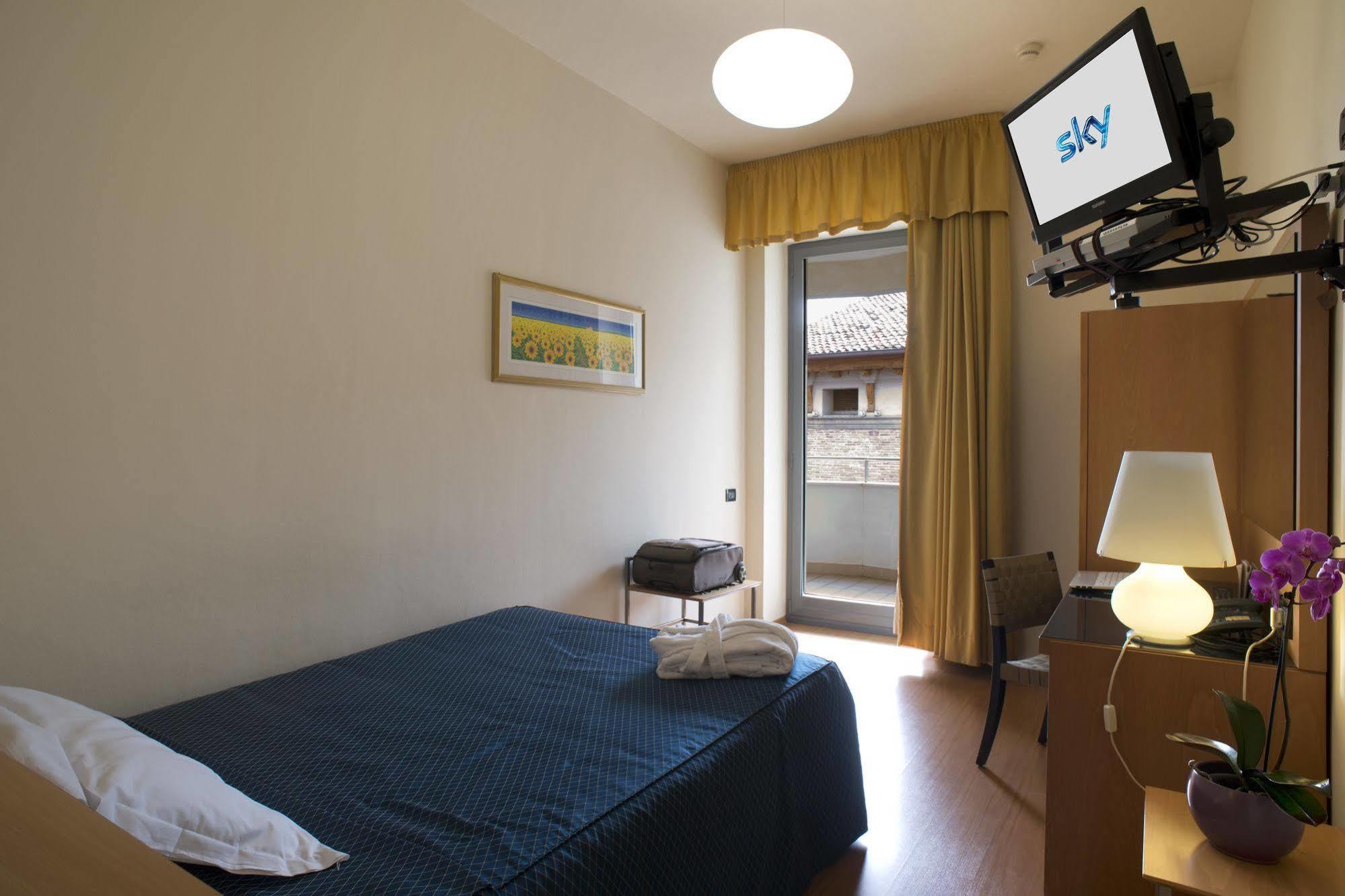 Hotel Masini ฟอร์ลี ภายนอก รูปภาพ